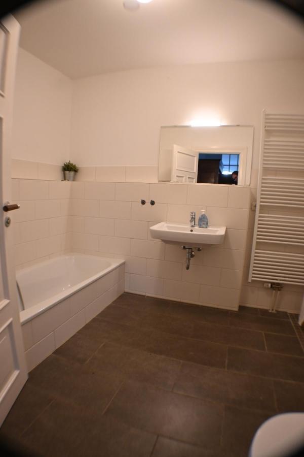 Kuhstall Mit Schick Geschendorf Exterior photo